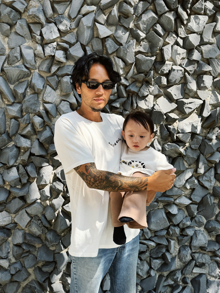 Good Dads Club Tee - Sun Peony Coconut