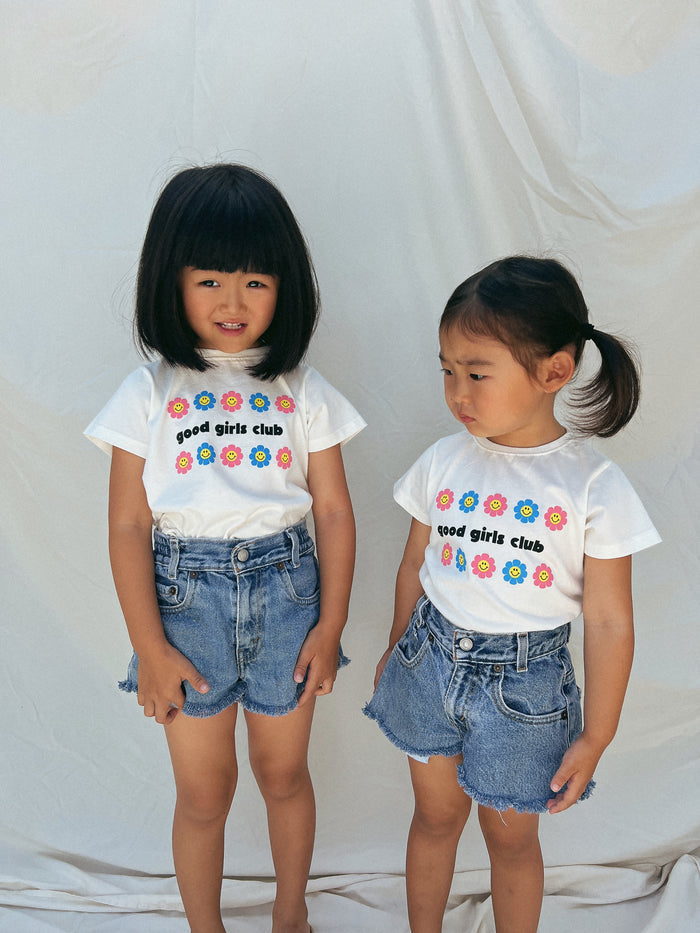 (PRE-ORDER)Good Girls Club Tee - Sun Peony Coconut