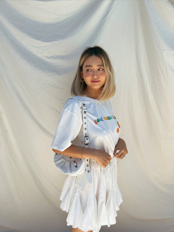 Good Moms Club Tee - Sun Peony Coconut
