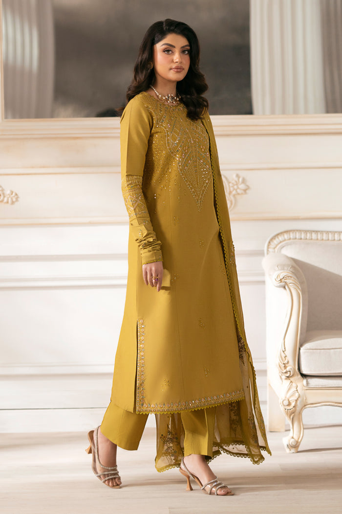 NAQSHI Nageena crinkle mustard dupatta draped to show all-over lace edge embellishment on four sides