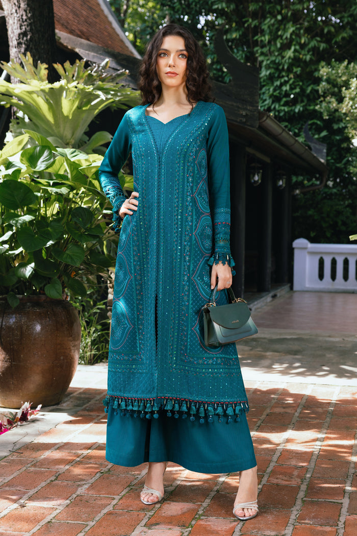 Front view of NAQSHI Noor Bano bottle green khaddar 3PC ensemble with delicate embroidery on shirt and joose culotte trousers — winter casual pret style.