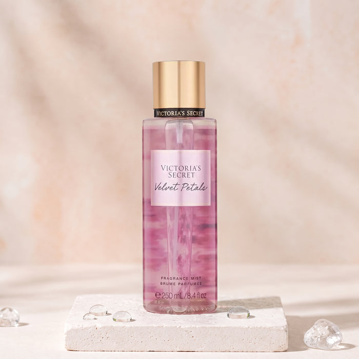 Victoria's Secret Velvet Petals Body Mist 250ml